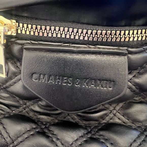 Cmahes & Kaxiu Quilted Black Crossbody Bag with Gold Details - Picture 2 of 10